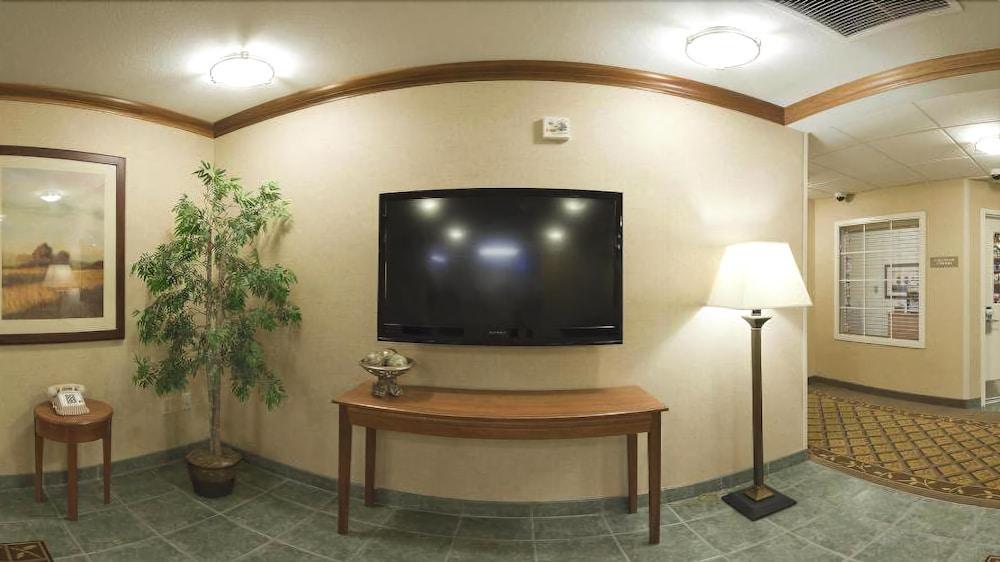 Candlewood Suites Junction City - Ft. Riley By Ihg Bagian luar foto