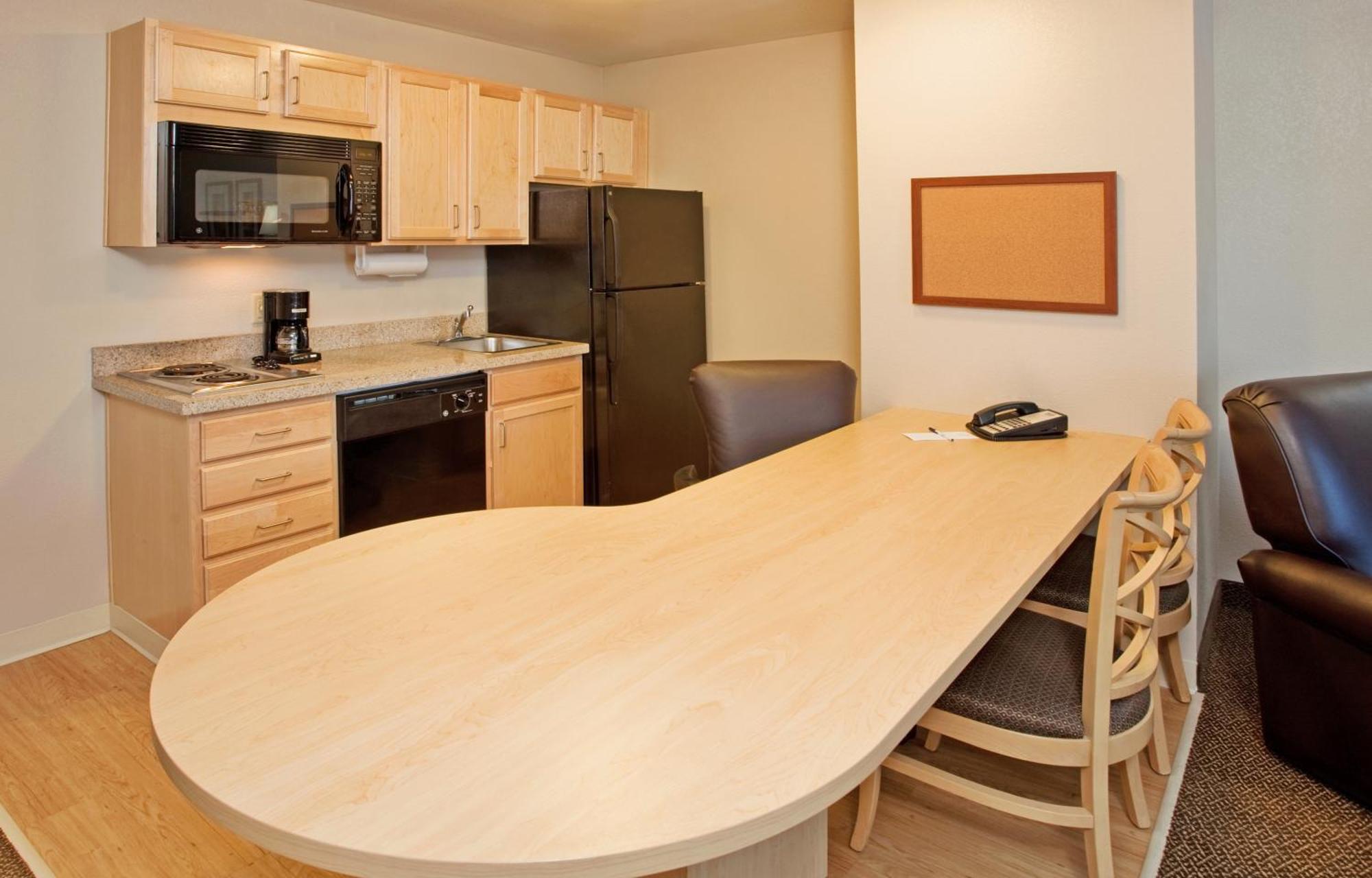 Candlewood Suites Junction City - Ft. Riley By Ihg Bagian luar foto
