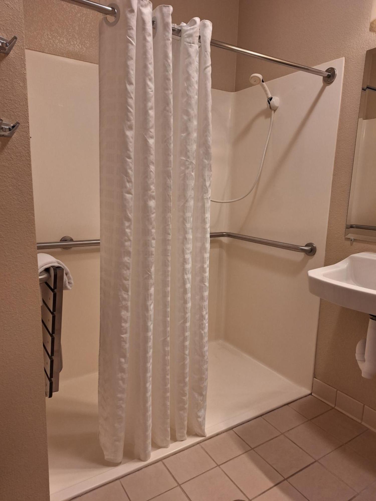 Candlewood Suites Junction City - Ft. Riley By Ihg Bagian luar foto