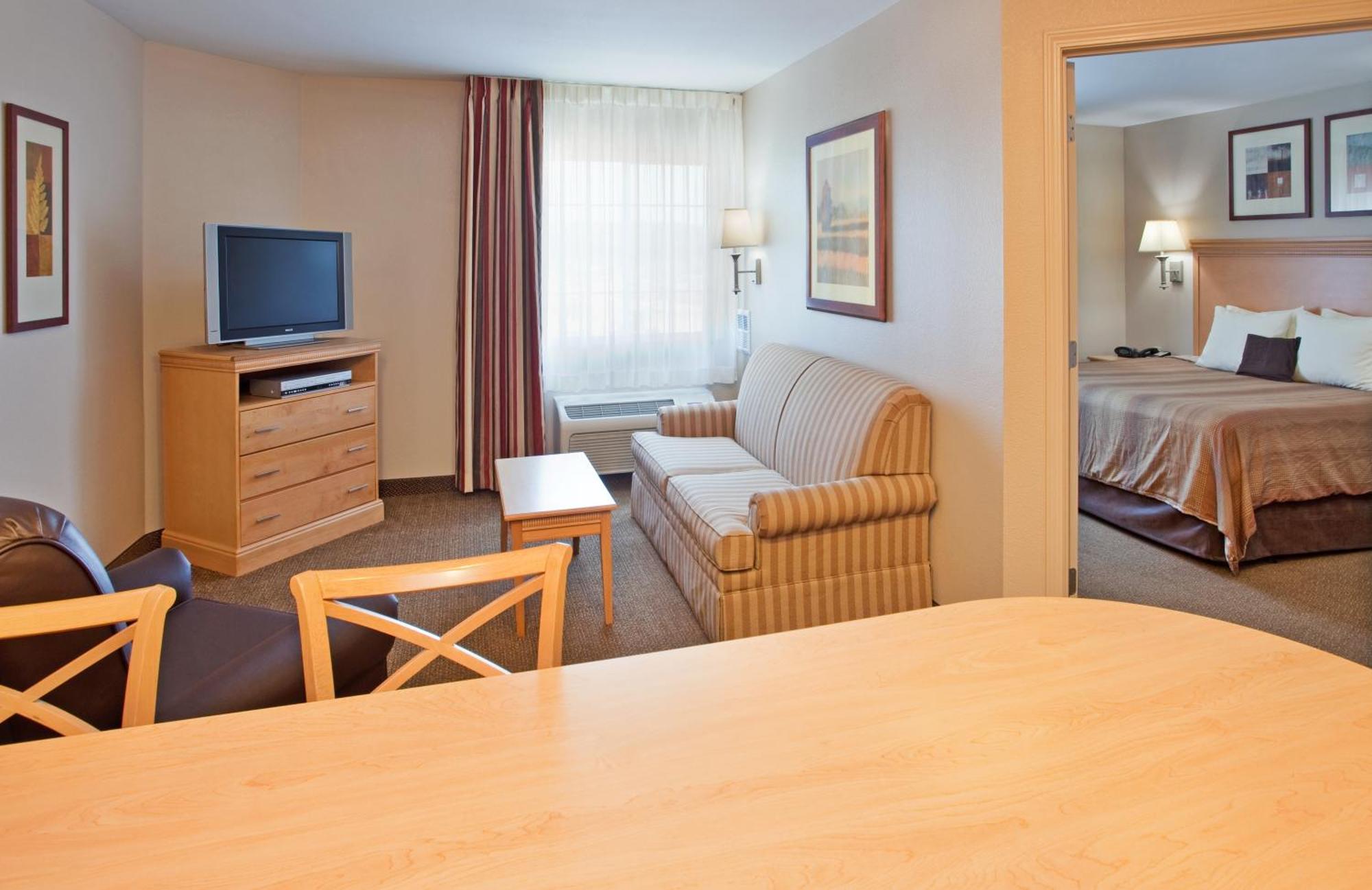 Candlewood Suites Junction City - Ft. Riley By Ihg Bagian luar foto