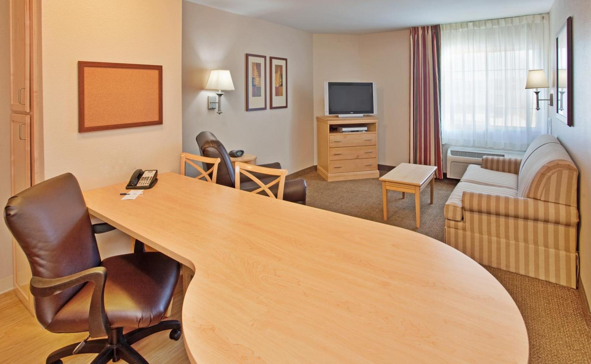 Candlewood Suites Junction City - Ft. Riley By Ihg Bagian luar foto