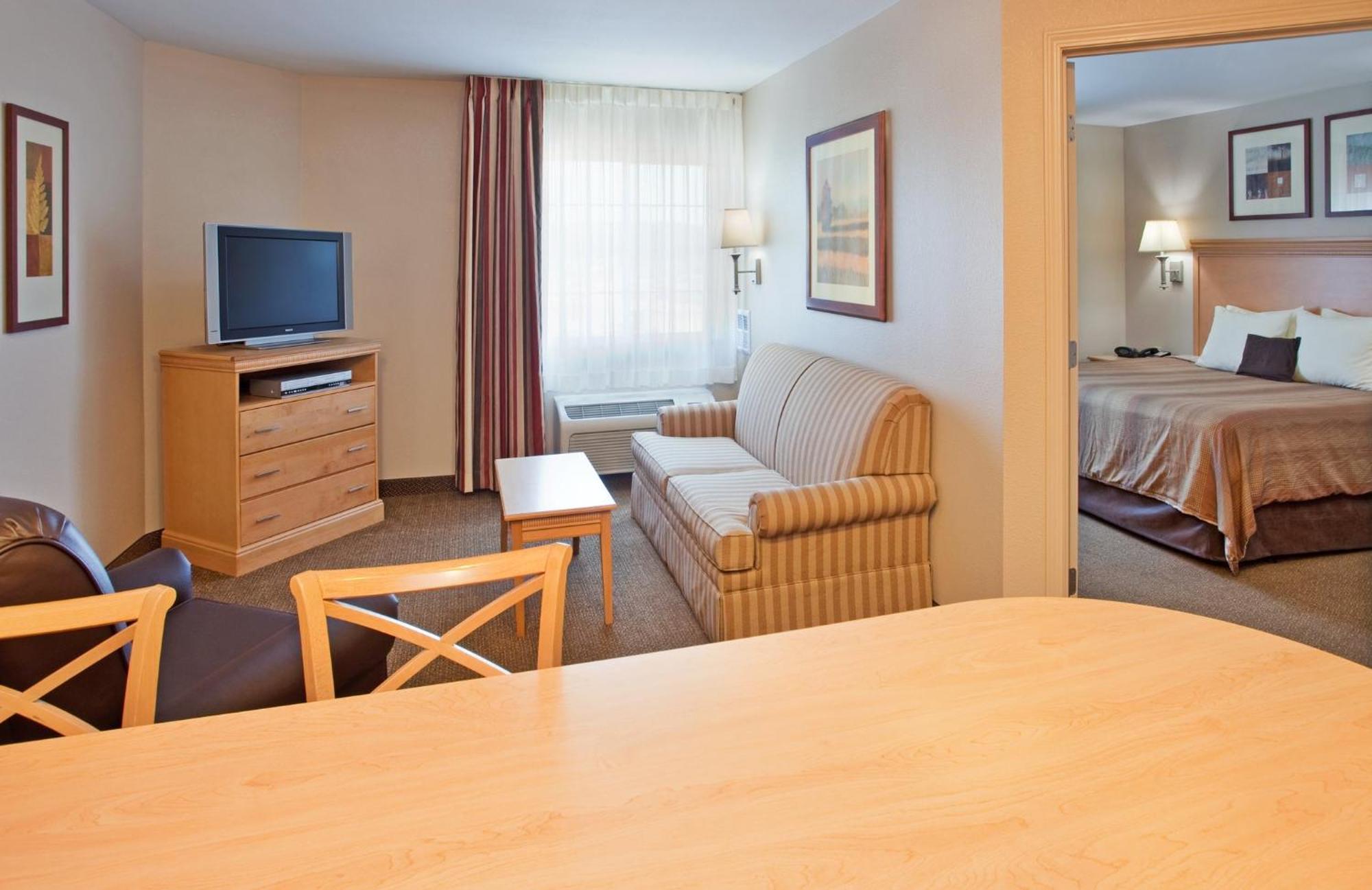 Candlewood Suites Junction City - Ft. Riley By Ihg Bagian luar foto