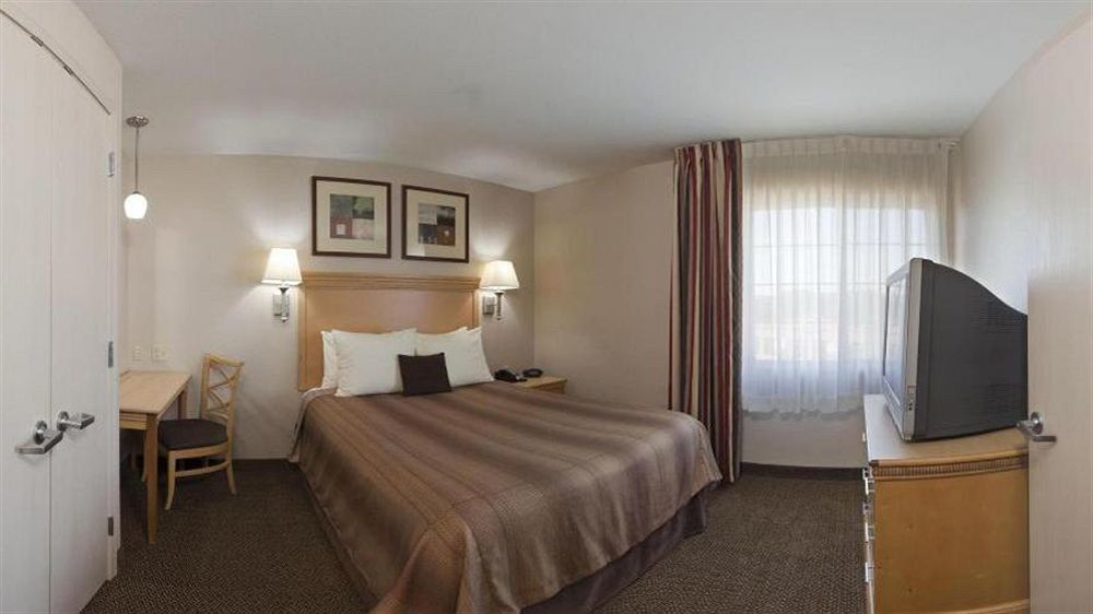 Candlewood Suites Junction City - Ft. Riley By Ihg Bagian luar foto